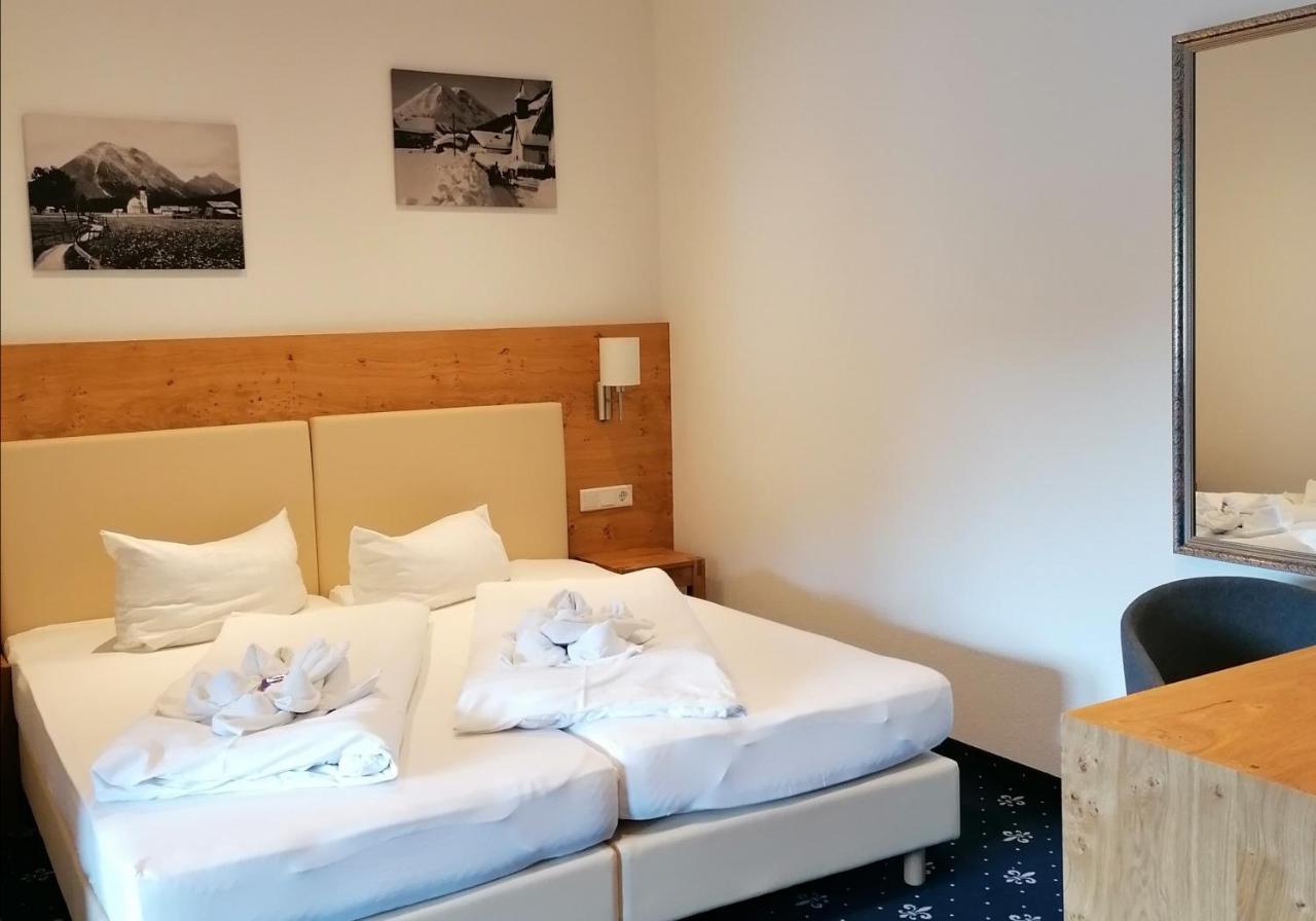 Hotel Tirolerhof Leutasch Exteriör bild