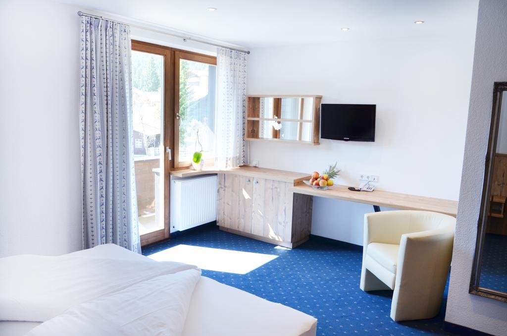 Hotel Tirolerhof Leutasch Exteriör bild